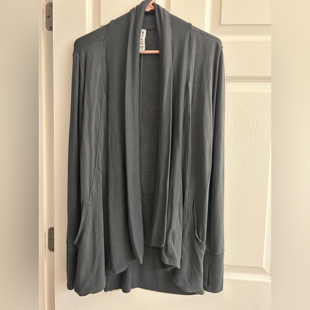 Athleta Pranayama Restore Wrap